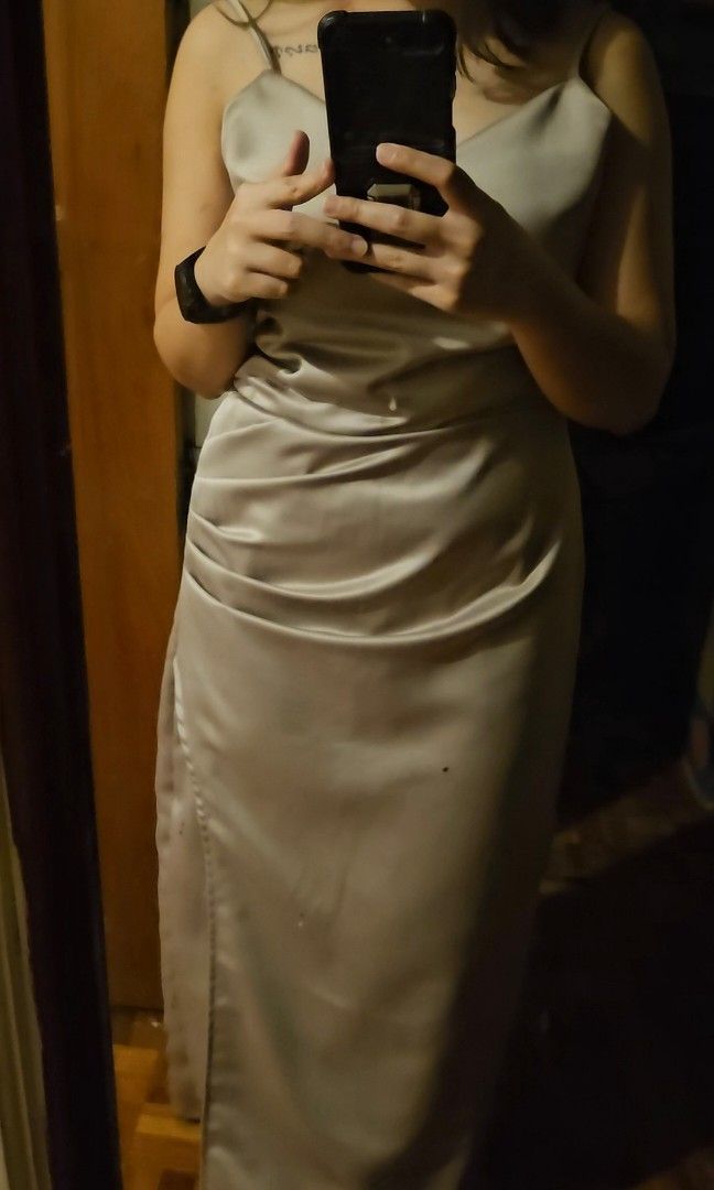 Wedding Guest Dress (Category: Evening dresses & gowns) located in Muntinlupa City. Submitted by mspms (Listing ID 1312623178, Image 1). Description: Tailored fit long dress. Used once only..