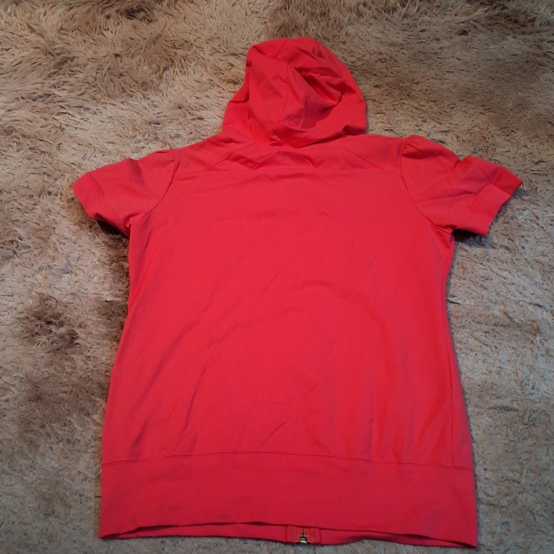 Short sleeve hoodie women's nike 2025