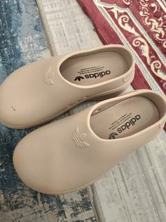 (Category: ) located in . Submitted by cikpuan89 (Listing ID 1312772849, Image 1). Description: .