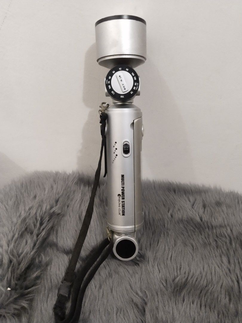 Affordable Am / Fm Radio flashlight for only php 300😍👌 (Category: Portable Music Players) located in Malolos. Submitted by afford.japan (Listing ID 1312658485, Image 1). Description: Affordable Am / Fm Radio flashlight for only php 300😍👌.