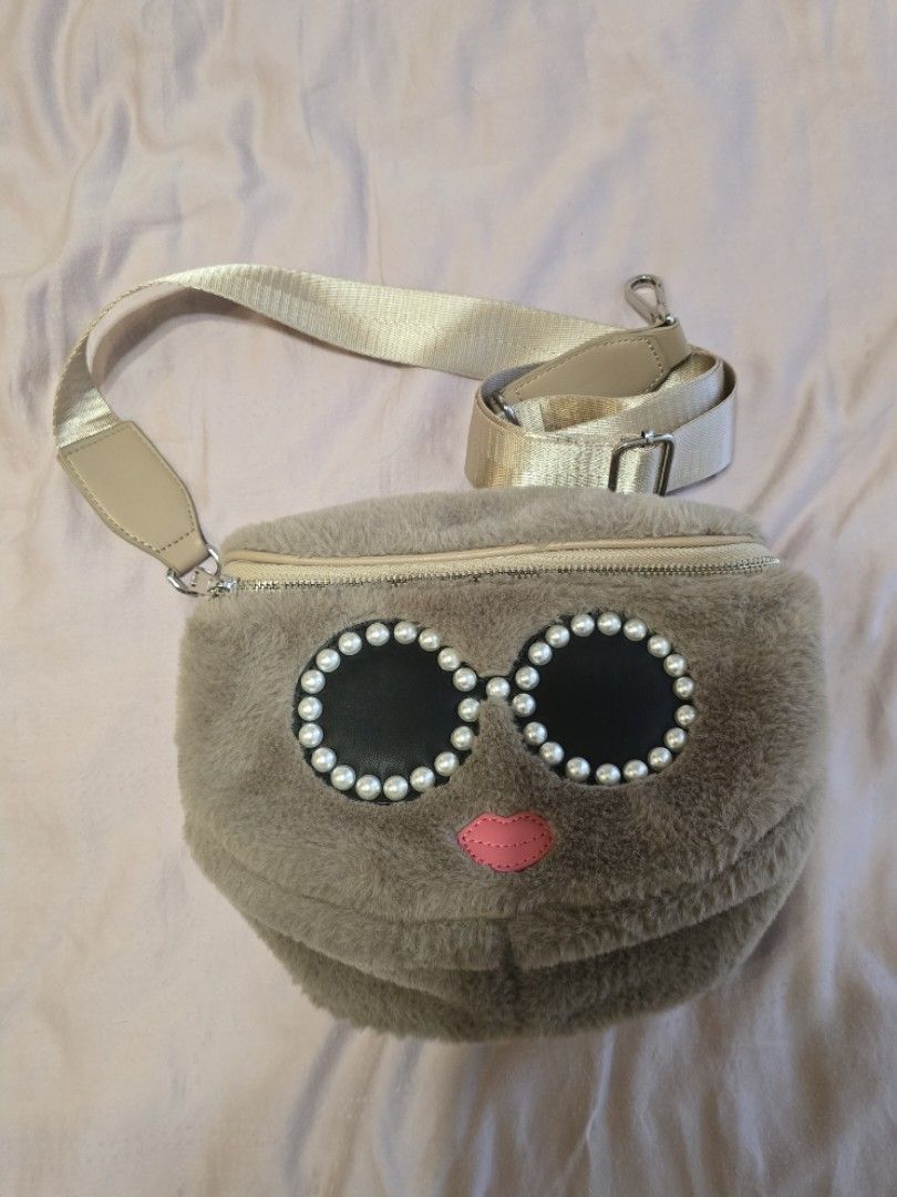 Fluffy bum bag shop
