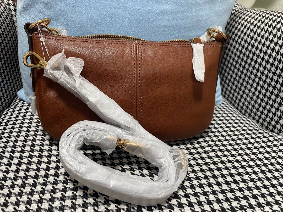 Authentic Fossil cross body bag Women s Fashion Bags Wallets Cross body Bags on Carousell