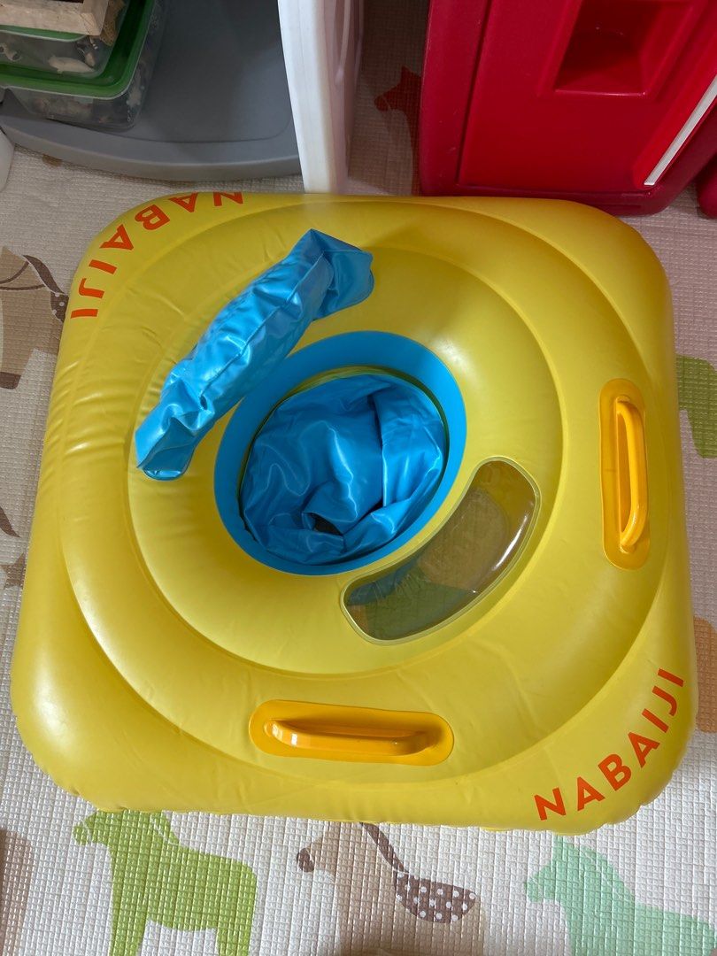 Baby float (Category: Infant Playtime) located in Singapore. Submitted by simplybake (Listing ID 1312698421, Image 3). Description: As good as new, tried with baby twice but he didn’t like it. It has abit of stain which can barely be seen. See in the pic no. 4. .