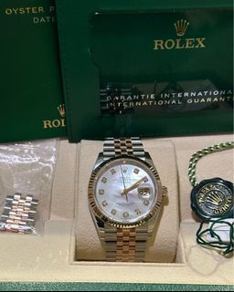 (Category: ) located in . Submitted by Authenticluxurywatch (Listing ID 1312684802, Image 1). Description: .