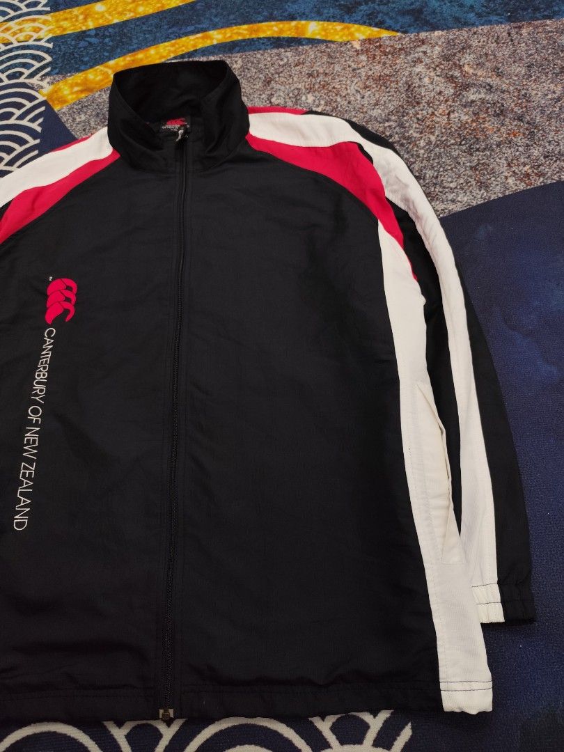 Canterbury windbreaker store