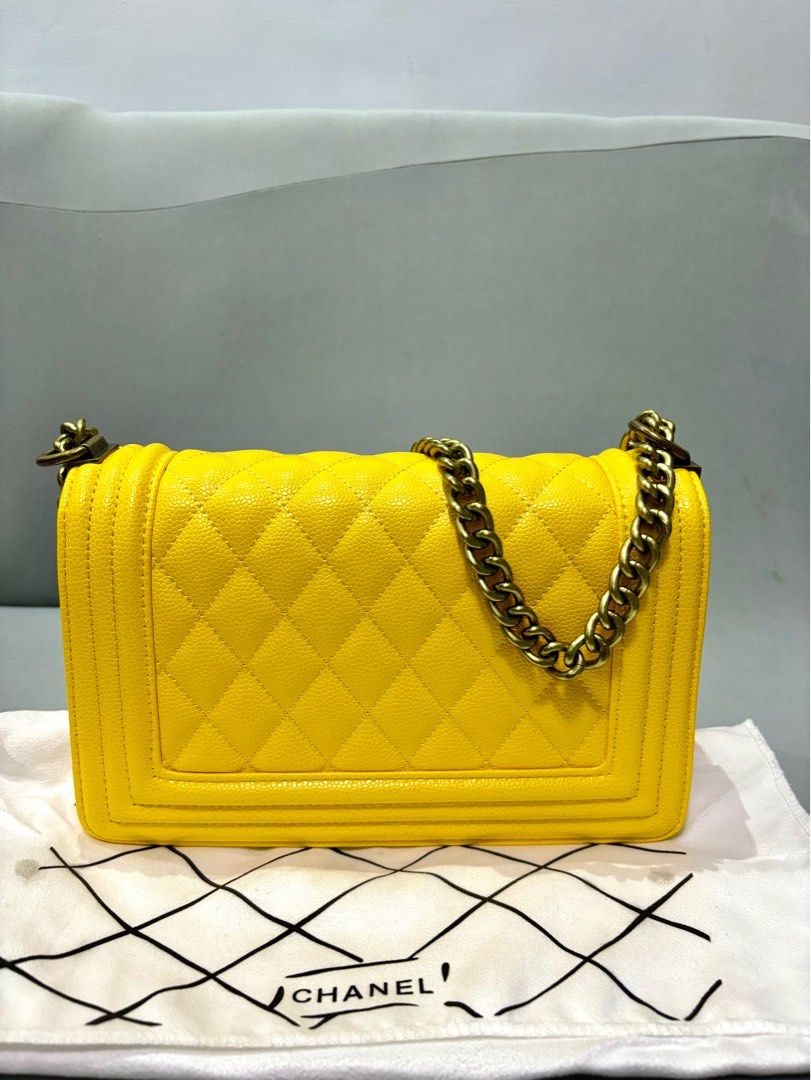 Chanel Leboy Caviar bag (Category: Luxury Bags & Wallets) located in Cebu City. Submitted by day.98 (Listing ID 1301629145, Image 2). Description: japan preloved selected from japan surplus caviar leather coded no flaws.