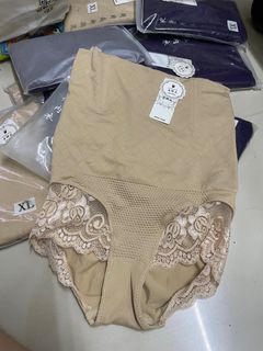 (Category: ) located in . Submitted by shopnow16 (Listing ID 1312796815, Image 1). Description: .