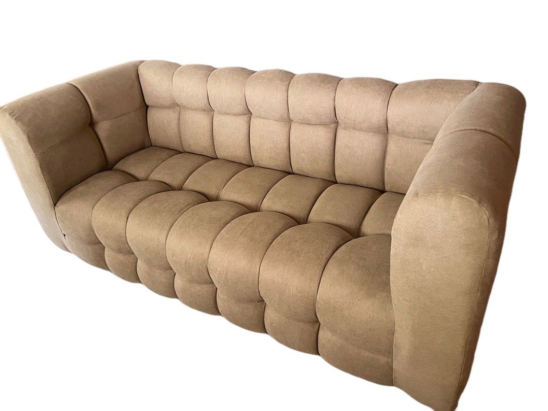 Cloud Four Seater Lime Green Sofa (Category: Sofas) located in Las Pinas. Submitted by abby_e_g (Listing ID 1312503723, Image 1). Description: Made with classic Uratex foam Very solid foundation Lenght 70 inches Width 26 inches H32 inches 600DS Fabric very easy to maintain Colour: Light Green to Brown Location: Las Piñas City MOP: Gcash/Bank Transfer.