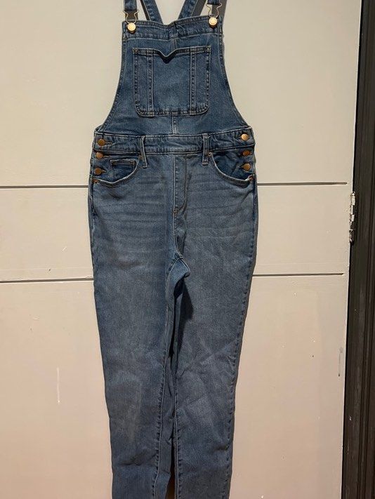 Denim distressed jumpsuit (Category: Jumpsuits) located in Pasig City. Submitted by caffeinelife (Listing ID 1312757542, Image 1). Description: Used once.