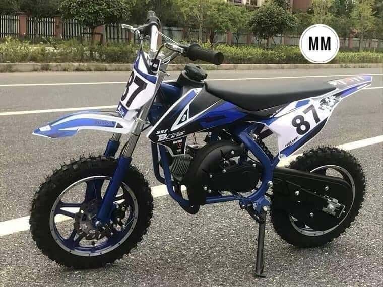enduro 87 (Category: Bicycles) located in Manila. Submitted by saguittarian06 (Listing ID 1312766071, Image 3). Description: ₱8000 ENDURO 87 (dual Pipe) Available Color (green ,black,red) for kids 49cc Engine displacement: single cylinder, two stroke Ignition mode: pull start (pull rope rebound start) Tire size: 12 x 2.75 front and rear Fuel tank capacity: 1.5 liters Gasoline/motor oil: 25-30:1 Braking method: front and rear disc brakes Transmiss