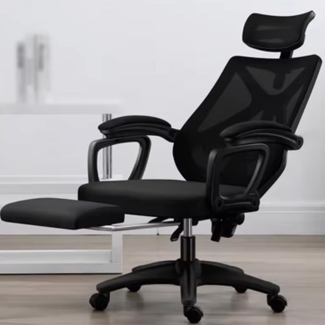 Ergonomic Office Chair For Back Support | Movable Chair With Wheels ...