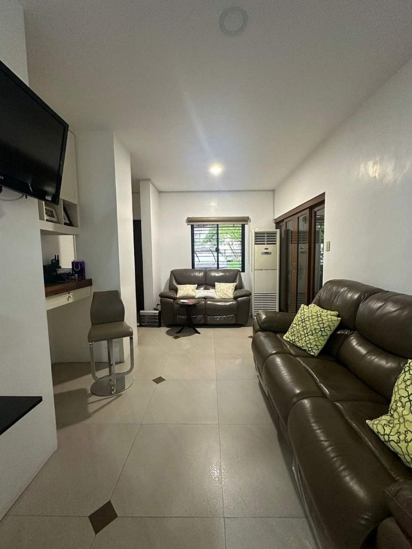 FOR SALE!! AYALA SOUTHVALE SONERA (Category: House & Lot) located in Muntinlupa City. Submitted by johann.ocampo (Listing ID 1312829821, Image 1). Description: FOR SALE!! Aquamarine loop Ayala Southvale Sonera 3 bedrooms (1 bedroom 2nd floor with 2 balconies, 2 bedrooms ground floor) 3 toilet and bath Powder room Maids room with toilet and bath Lot area 391 sqm Floor area: 350 sqm +/- 4 parking Asking price: Php 65,000,000 negotiable Johann Ocamp