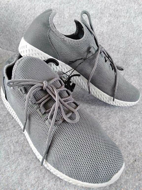 FROM USA Size 8 Men s Boys Women s Size 10 Grey Gray Knit Casual Athletic Shoes With Memory Foam Footbed Non Marking Outsoles George Men s Fashion Footwear Sneakers on Carousell