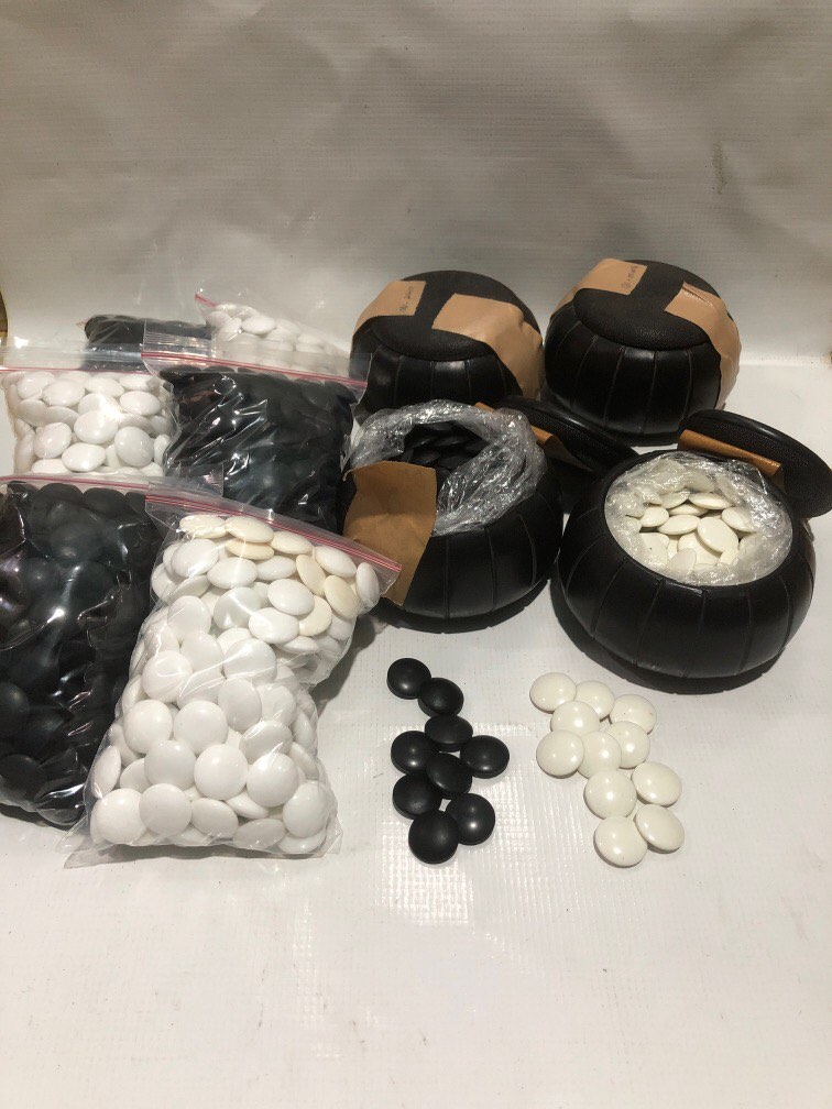 Go Stones Goishi PER SET #2835, Hobbies & Toys, Toys & Games on Carousell