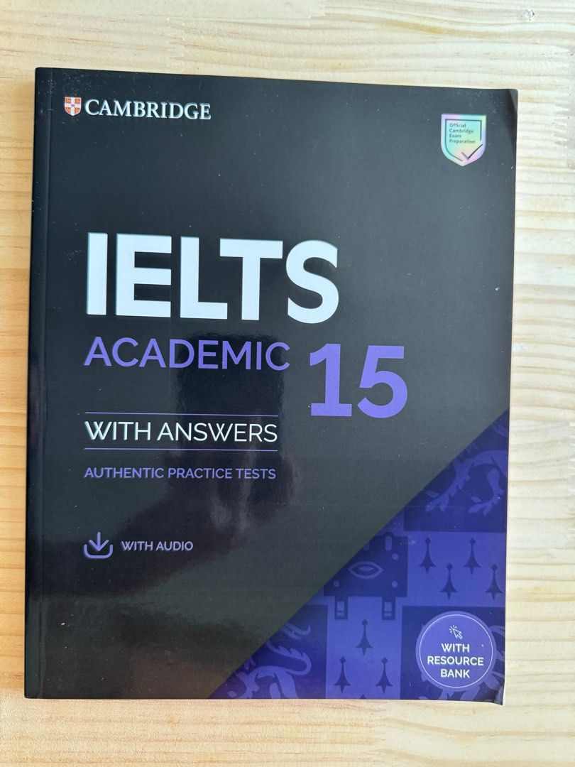 IELTS 15 Academic Student's Book with Answers with Audio
