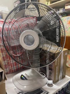 （分類：）位於 。 由 geoffleung1231 提交（商品編號 1312778278，圖片 1）。簡介： 。