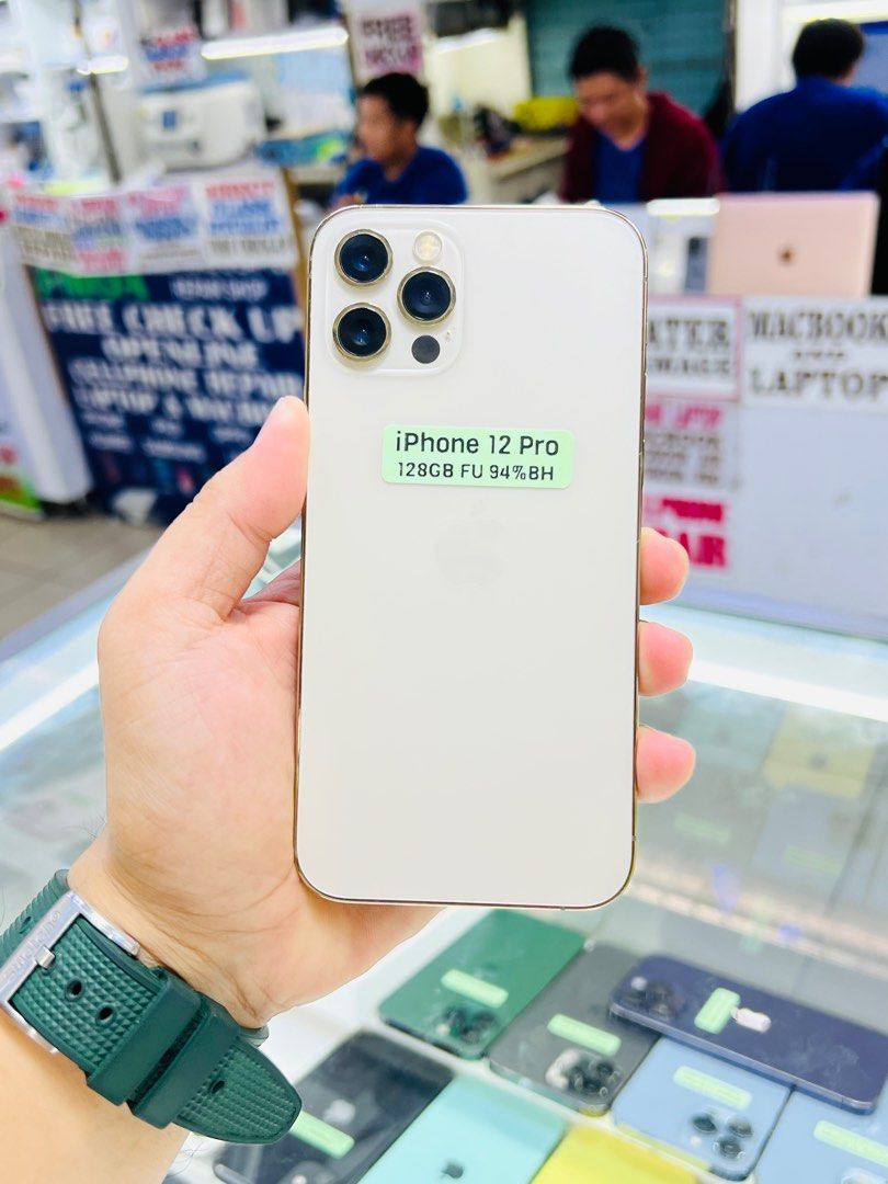 Iphone 12 Pro 128GB 94bh no issues openline (Category: iPhone 12 Series) located in San Juan City. Submitted by saabangadgetshop (Listing ID 1312674920, Image 1). Description: Onhand | Pre-owned Iphone 12 Pro 128GB Openline 94bh NO HIDDEN ISSUES NO HISTORY OF REPAIR 99%Smooth TEST TO SAWA RESET ALL YOU WANT NOT REFURBISHED AUTHENTIC PHONE ALL WORKING Mode of Payment : ⬇️ ▪️Cash ▪️Bank Transfer ▪️Gcash ▪️Credit Card + interest ▪️Ggives + interest 