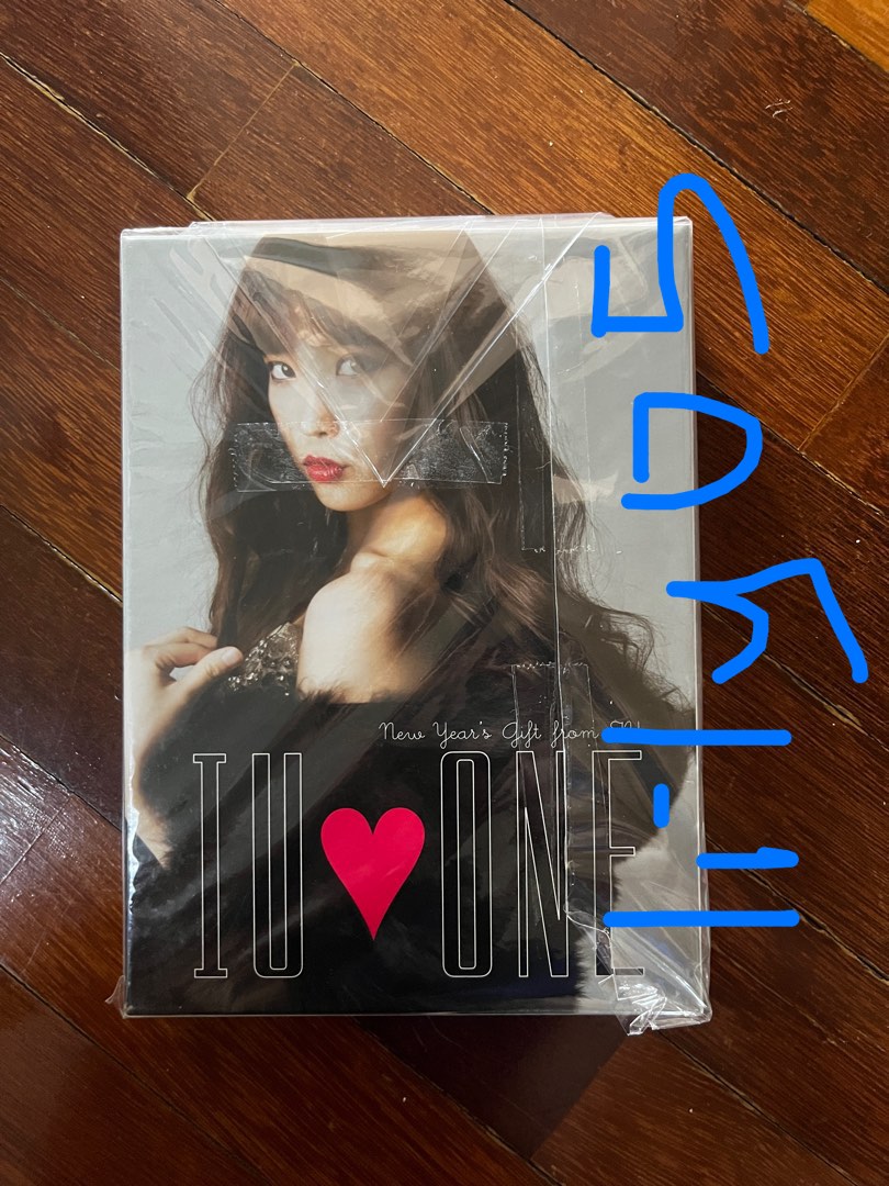 IU One New Year Gift from IU (Japan)