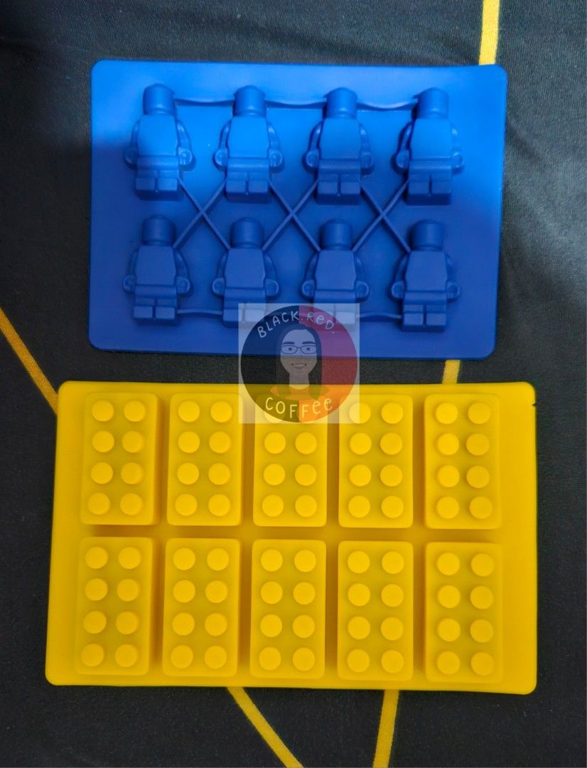 Lego Ice or Baking Molders (Category: Cookware & Accessories) located in Quezon City. Submitted by blackredcoffee (Listing ID 1312820851, Image 2). Description: - Never used - Silicone material.
