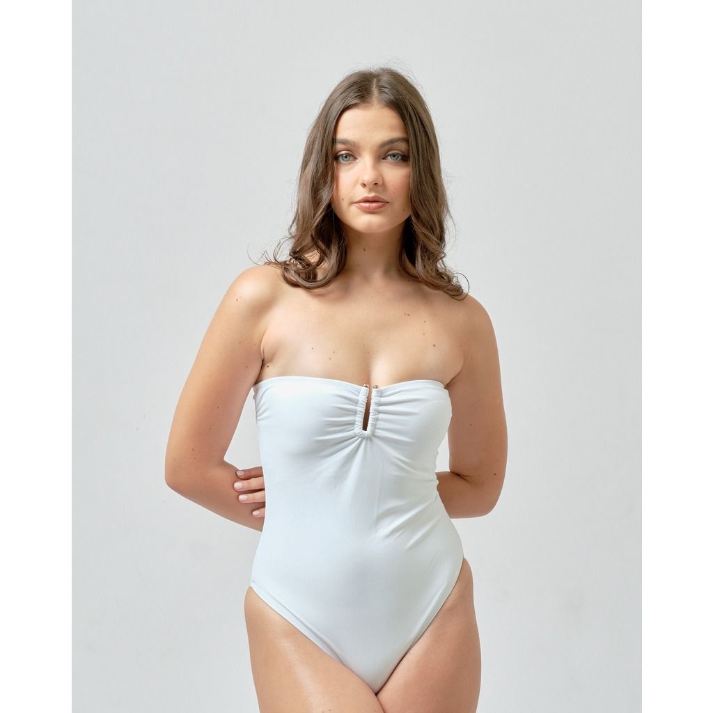 LF: Esseantial - Kendra One-Piece IN WHITE SIZE SMALL (Category: Bikinis & Swimsuits) located in San Pascual. Submitted by tessabbb (Listing ID 1312766598, Image 1). Description: .