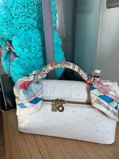 （分類：）位於 。 由 michellec2 提交（商品編號 1312729292，圖片 1）。簡介： 。
