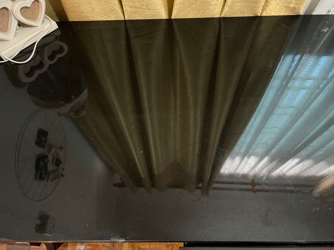 Makeup Table (Category: Tables & Sets) located in Shah Alam. Submitted by dfan026 (Listing ID 1312714651, Image 3). Description: .