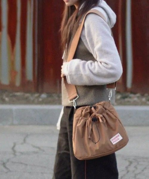 【MASMARULEZ】8 pocket cross bag☆韓国で大人気☆ MASMARULEZ 8 POCKET CROSS BAG