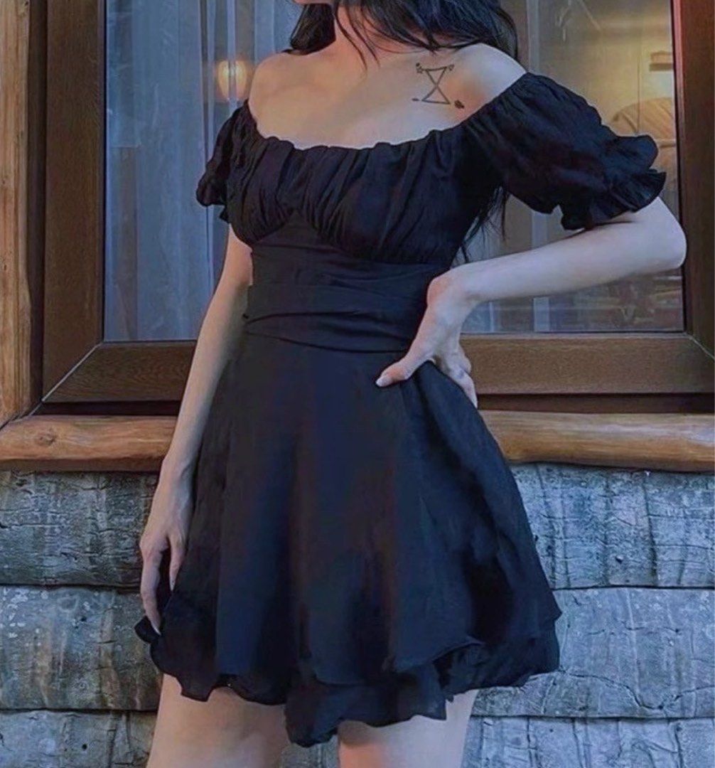 Monroe ruffle dress in black 2025
