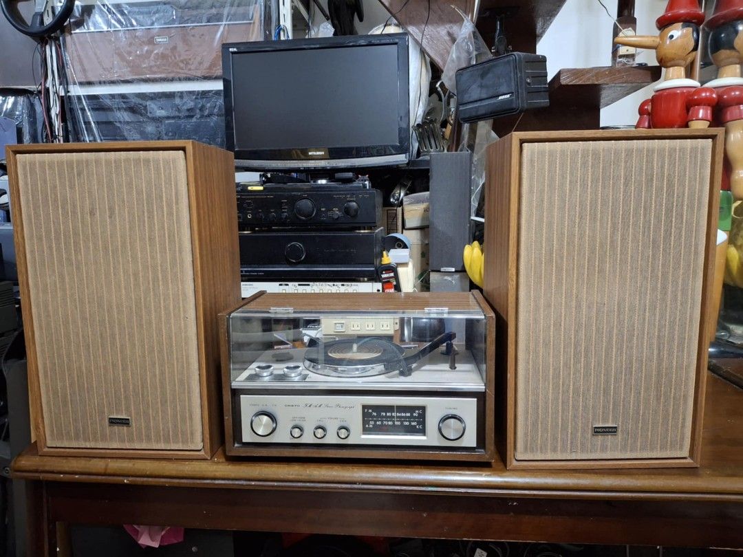 Onkyo tube turntable working 220v (Category: Portable Audio Accessories) located in Manila. Submitted by gerard.gerard6 (Listing ID 1312708928, Image 1). Description: onkyo tube turntable 220v working am fm station japan standard with speaker pioneer with free bluetooth walang basag ang takip.