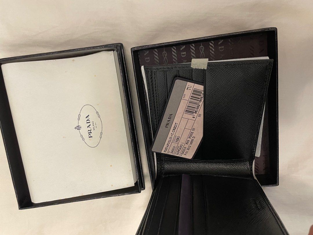 2m0513 prada 2025