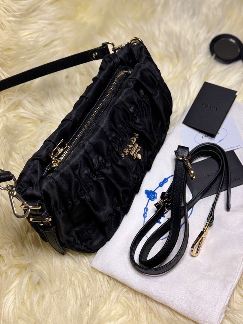 Prada gaufre baugette (Category: Luxury Bags & Wallets) located in Muntinlupa City. Submitted by demrixxx27 (Listing ID 1312734736, Image 2). Description: Prada 2way very good condition. .