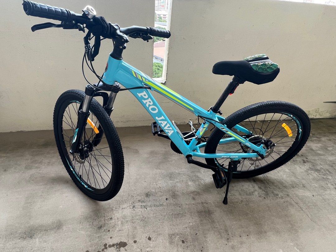 Pro Java Mountain Bike (Category: Bicycles) located in Singapore. Submitted by shambhuhaursiya (Listing ID 1312720295, Image 1). Description: Not used very heavily, most of time standing in basement. .