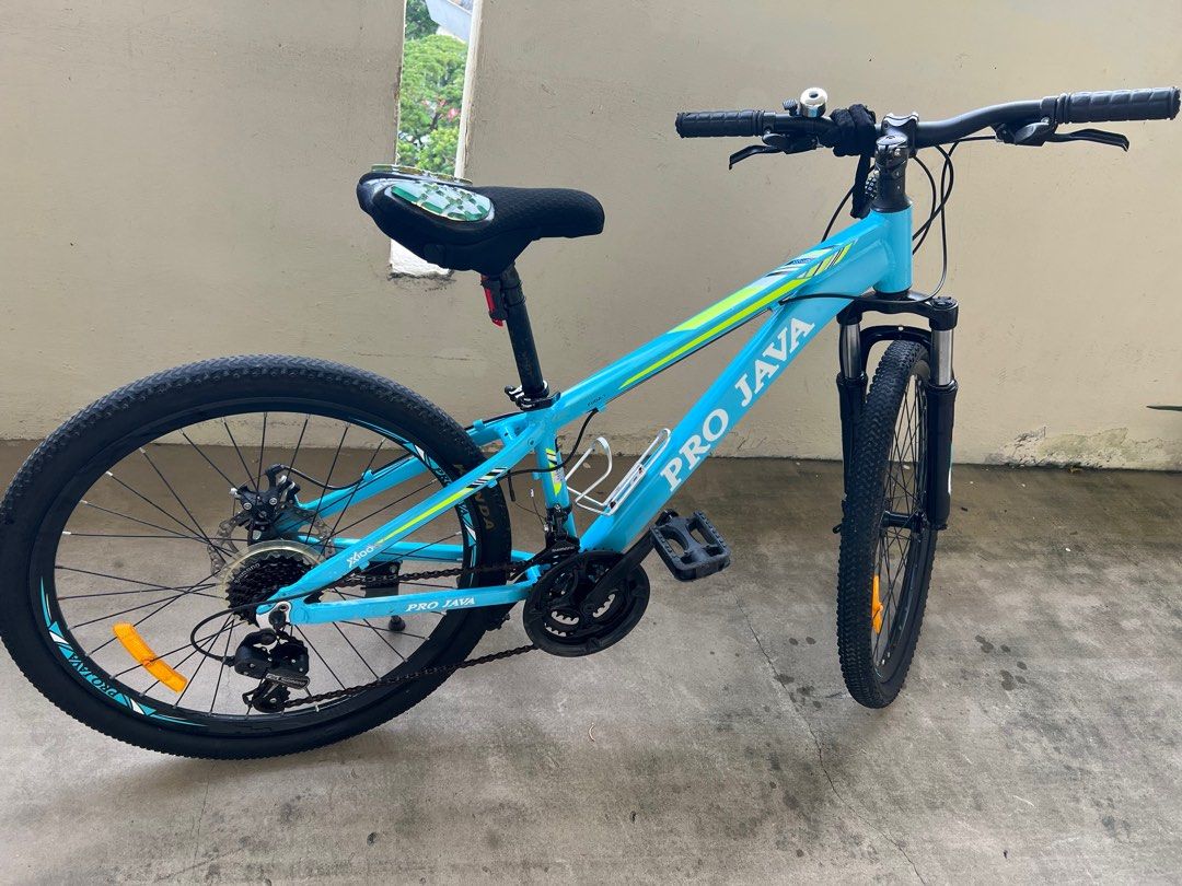 Pro Java Mountain Bike (Category: Bicycles) located in Singapore. Submitted by shambhuhaursiya (Listing ID 1312720295, Image 2). Description: Not used very heavily, most of time standing in basement. .