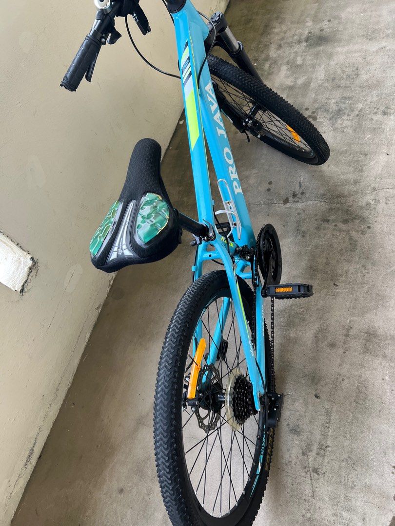 Pro Java Mountain Bike (Category: Bicycles) located in Singapore. Submitted by shambhuhaursiya (Listing ID 1312720295, Image 3). Description: Not used very heavily, most of time standing in basement. .