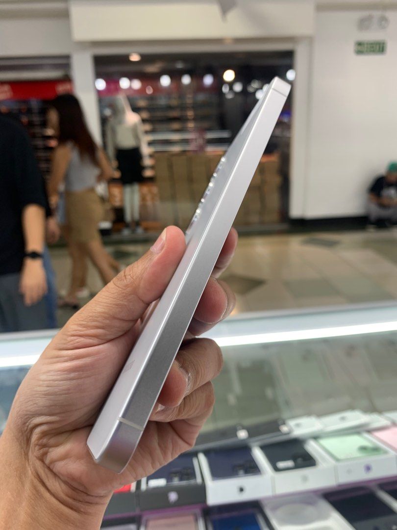 Samsung S24 plus 512gb (Category: Samsung) located in Manila. Submitted by arzillah (Listing ID 1312720800, Image 2). Description: Samsung S24 Plus 12/512gb Factory unlock Hk variant Dual sim Slightly use No dents No scratches No issues All working Good as new Open for COD/COP + SF Manila area (sameday delivery) Province area (via LBC) required DP to avoid cancellations Physical store: Greenhills Shopping Center, 2ndfloor, stall#: Ai 11 Contact#:
