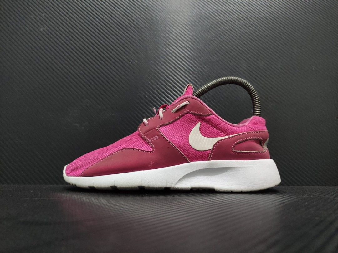 Sepatu nike kaishi size 35, Fesyen Wanita, Sepatu di Carousell