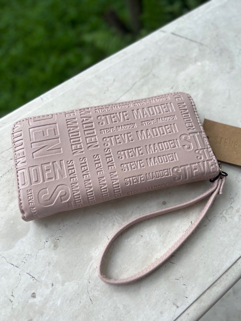 STEVE MADDEN - Long Zip Wallet (Category: Wallets & Card holders) located in Manila. Submitted by offthenest (Listing ID 1312713076, Image 2). Description: Steve Madden Brand New Long Zip Wallet with Wristlet Powder Pink Bought in the US MOP: BPI / BDO / GCASH NO SWAPS #stevemadden #longwallet #wallet #wristlet.