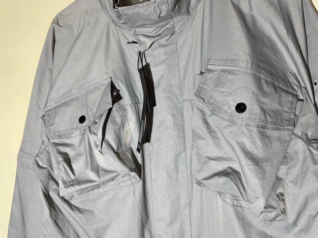 STONE ISLAND LAMY COVER STAMPATO Men s Fashion Coats Jackets and Outerwear on Carousell
