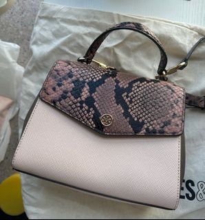 （分類：）位於 。 由 isaltless 提交（商品編號 1312734724，圖片 1）。簡介： 。