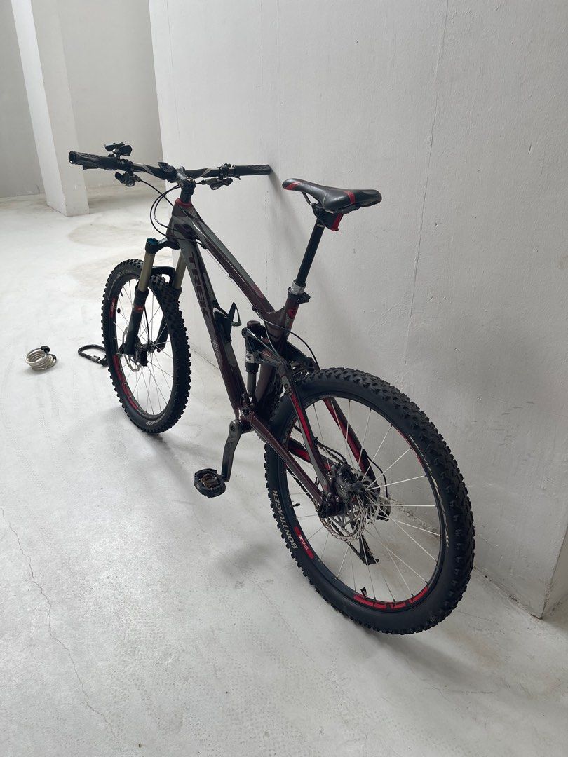 Trek Remedy 9.9 XL 2011 w upgrades Sports Equipment Bicycles Parts Bicycles on Carousell