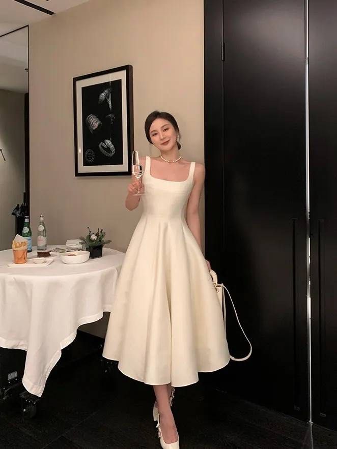 Graduation dinner dress 2025