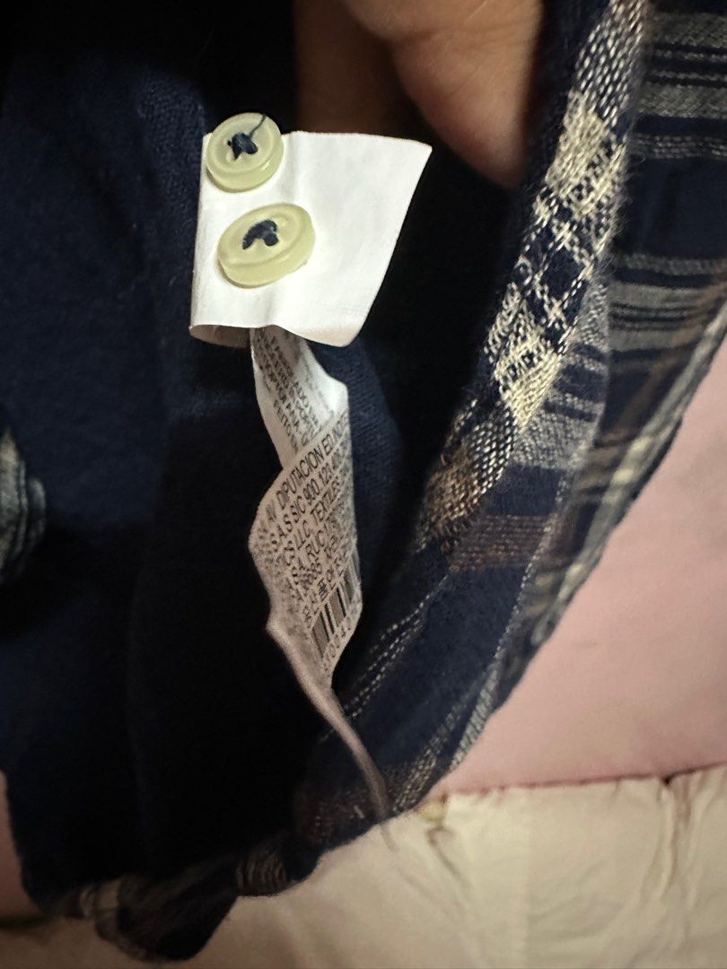 Zara button down polo (Category: Longsleeves) located in Manila. Submitted by jjsbentables (Listing ID 1312765467, Image 3). Description: Washed lang at sinukat. Ndi lang kasya Bought brandnew .
