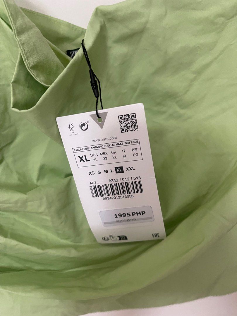 ZARA tube top (Category: Sleeveless) located in Mandaluyong City. Submitted by maxfilter (Listing ID 1312660443, Image 2). Description: Damaged Zipper.