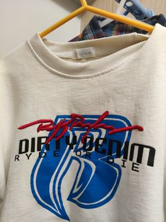 售 IT  Rocket Hobbie
USA rock and roll
NY style, no feer
出街衛衣，修身剪裁，Slim fit, 全白色，white color, M Size, 中碼，
微新，男性, I.t.
男裝，著過1，2次，Double park 買

另有其他IT Double park 買, 正版，款式，
請pm 面交62979525198466110