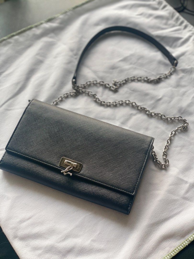 Agnes b wallet on chain shop