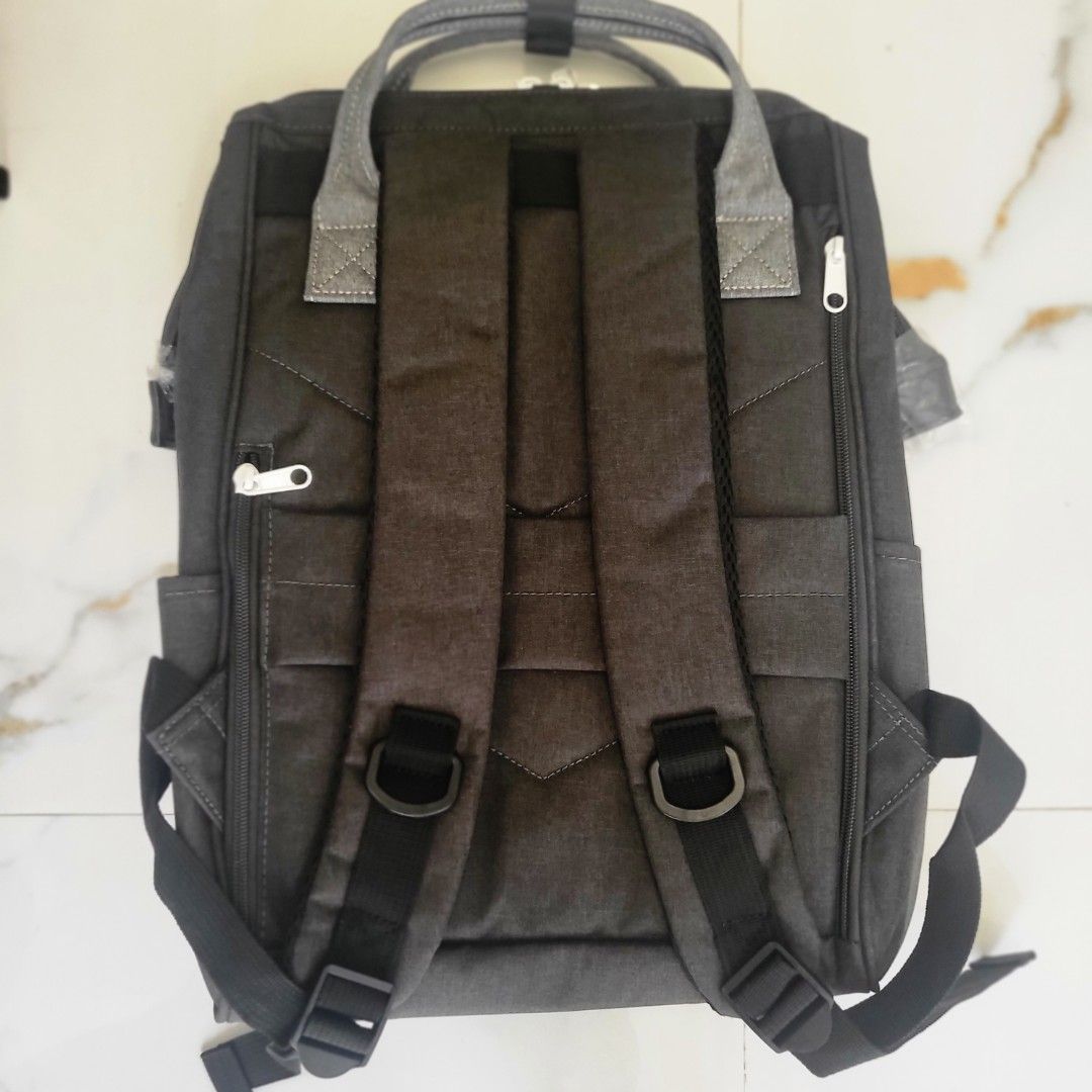 Anello Large Waterproof Backpack (Category: Backpacks) located in Quezon City. Submitted by chubbyshopper (Listing ID 1312876519, Image 2). Description: Brand New Guaranteed Authentic Shipping or Lalamove c/o buyer.