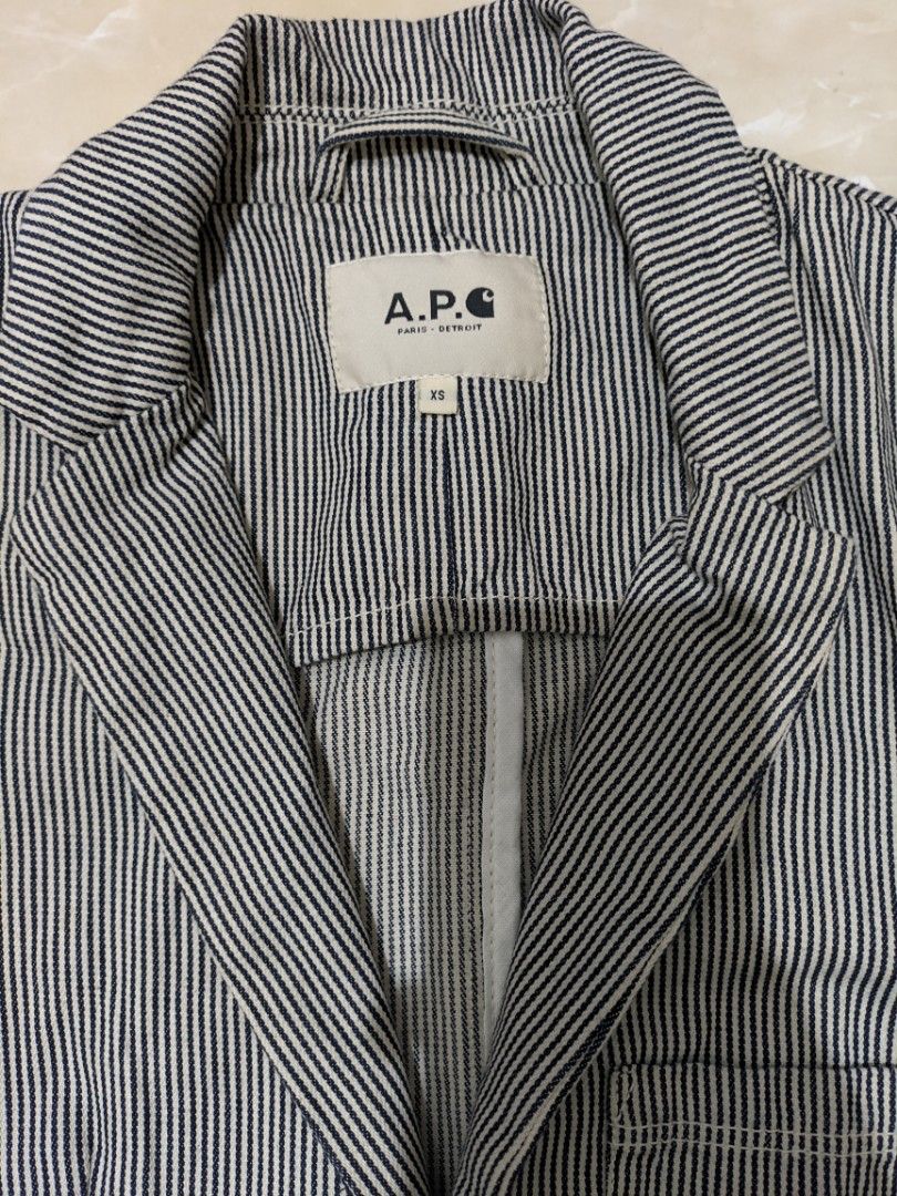 APC X CARHARTT (CAPTAIN JACKET) (Category: Coats, Jackets and Outerwear) located in Manila. Submitted by johnareis162386 (Listing ID 1312955719, Image 2). Description: 18w pit 27L.