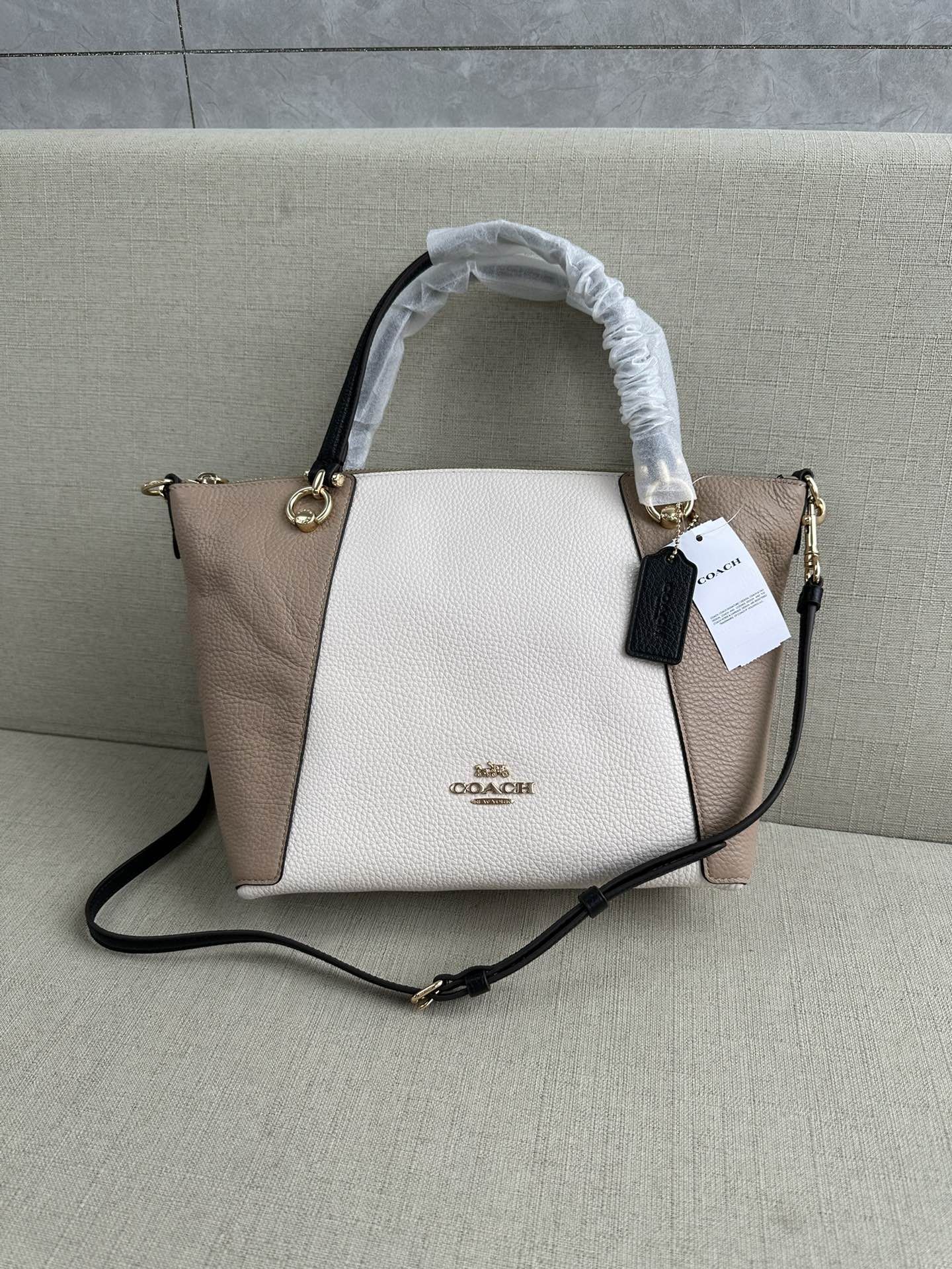 Coach cowhide bag store