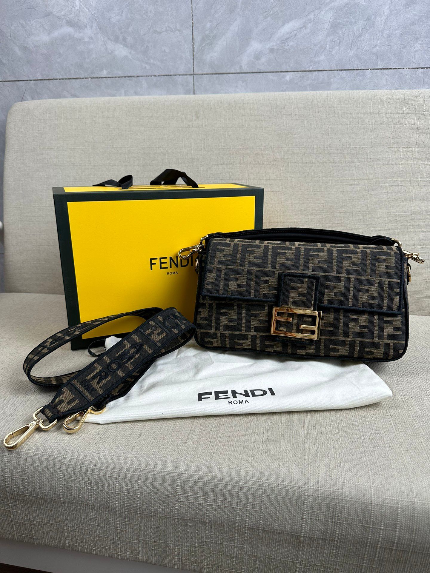 Authentic fendi woven baguette handbag crossbody bag