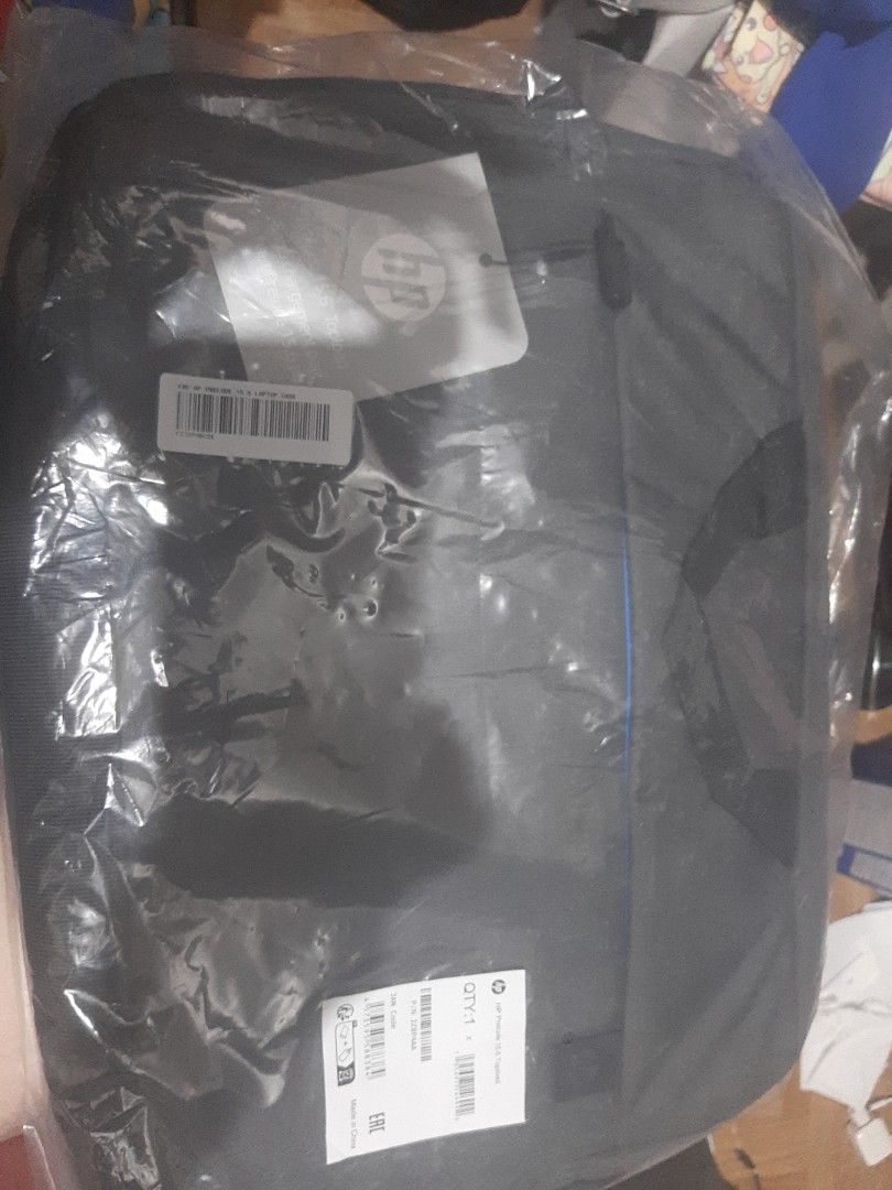 Authentic HP laptop bags (Category: Luxury Bags & Wallets) located in Del Monte. Submitted by foreignertory (Listing ID 1312923348, Image 1). Description: payment via gcash or bpi can do pick up via grab or lalamove. laptop bag shoulder bag.